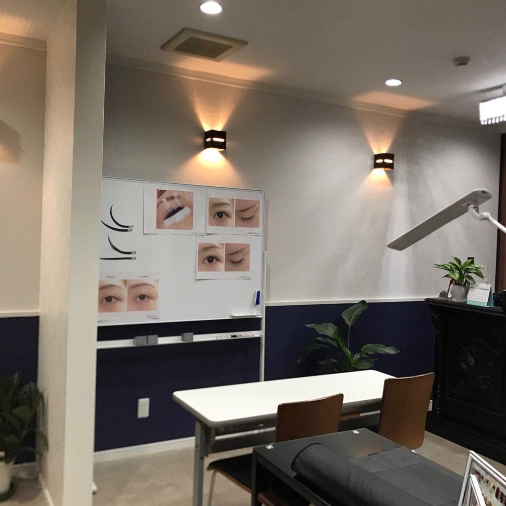 【久屋大通】スクール併設☆働く環境◎社会保険完備★実働8時間!!カウンセリング重視の高い技術を提供するサロン☆”LeLuxe+ 名古屋店(リュクスプラス ナゴヤテン)”からアイリスト(アイデザイナー・まつ毛エクステ)の求人☆☆