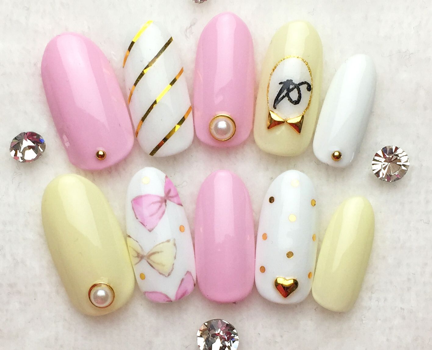 【難波】≪経験者歓迎≫≪社会保険完備≫≪実働8時間≫店内は清潔感あるキレイでとっても可愛い空間！技術力も高く、研修もしっかり女性が安心して長く働けるサロン「maunakea 難波店（マウナケアナンバテン）」からネイリスト（ネイル）の求人☆☆