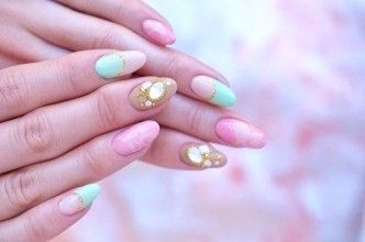 【南船場】トータルビューティサロン“RUCCA”社会保険完備♪女性スタッフも安心して長く働ける環境！産休・育休の取得も可能です☆思いやりのある素敵なスタッフばかり♪ネイルの集客も積極的に行ってるので入客可能です！ネイリストの求人☆☆