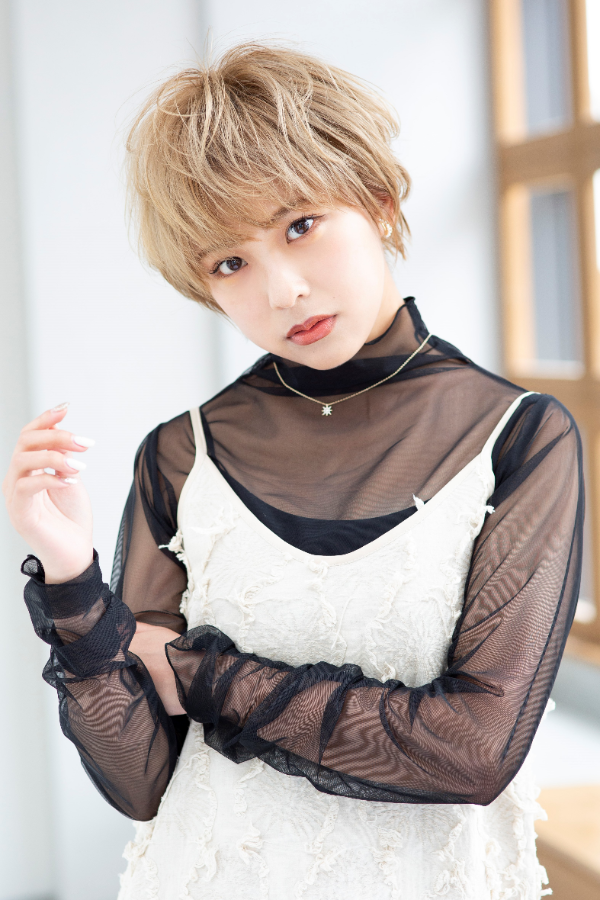 【東梅田】全店で集客が好調な大人気ヘアサロン!≪月30万円以上の保障給あり≫≪フリー40~50%/指名50%還元≫≪高単価≫により月収50万円以上が可能!デザイナーの考えを尊重しながら美容師として活躍してもらえる体制です!「Totia 梅田(トティアウメダ)」からスタイリスト(美容師)の求人☆★