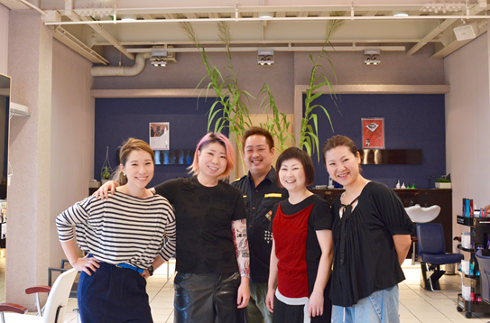 【藤井寺駅】《社会保険完備》《第3日曜休み》長く安心して働けるように福利厚生も充実！地域に根ざし、お客様との距離が近い地域密着サロン「LIDDELL（リデル）」からスタイリスト（美容師）の求人★☆