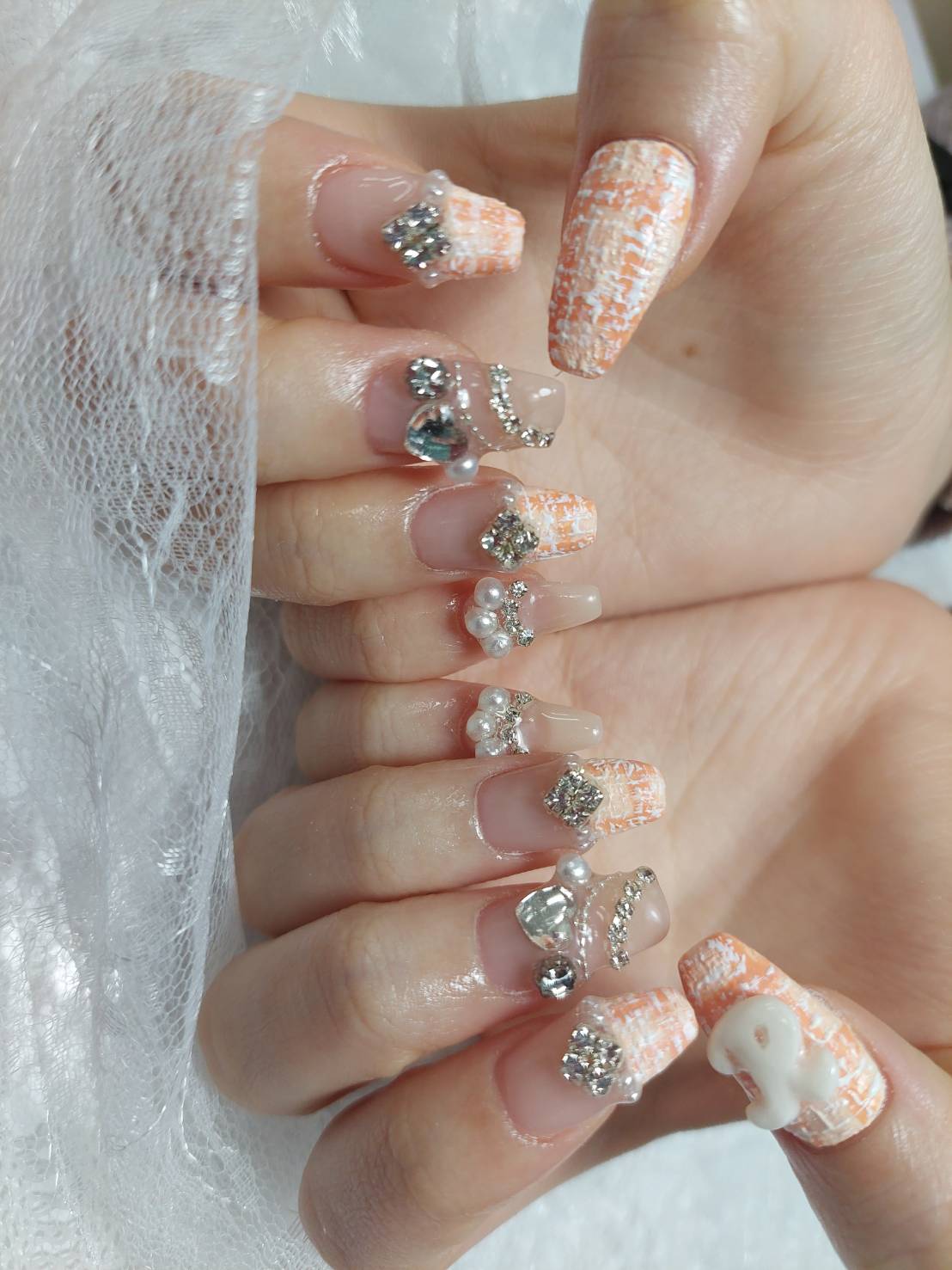 【長堀橋】≪社会保険完備≫≪完全週休2日≫韓国ネイルやガーリーネイル、ゆめかわネイルの得意なアットホームサロンです！！メリハリをつけて働きたい方や、技術を活かしたい方にはおすすめ！！「Nail salon Bijoutier（ネイル サロン ビジュティエール）」からネイリスト（ネイル）の求人★☆★