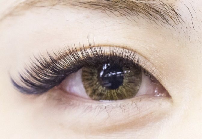 【天神】≪社会保険完備≫≪毎週日曜日お休み≫平均退勤時間19時頃なのでプライベートを充実させながらお仕事も頑張れちゃう！福利厚生の整った「samansa regaro（サマンサレガロ）」からアイリスト（アイデザイナー・まつげエクステ）の求人☆☆