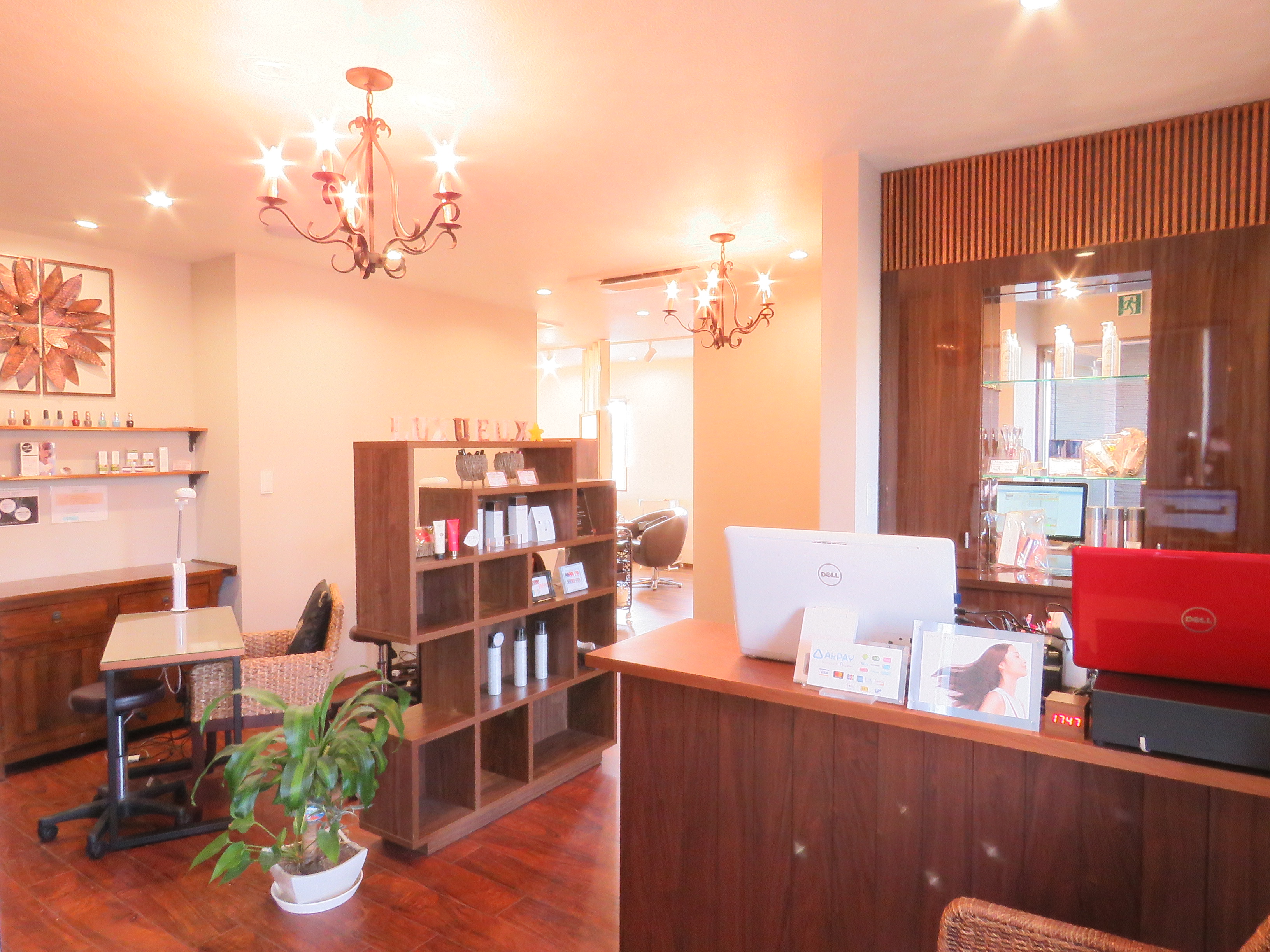 【大野城】≪社会保険完備・実働8時間・有給消化率100%≫メリハリをつけてお仕事頑張りましょう！美容室・マツエク・ネイル・脱毛・ペットサロンを併設するトータルビューティーサロン「BEAUTY DESIGN LUXUEUX  春日・大野城店（ビューティーデザインルクソーカスガ・オオノジョウテン）」からアイリスト（まつげエクステ・まつげパーマ・アイブロウ）の求人☆☆