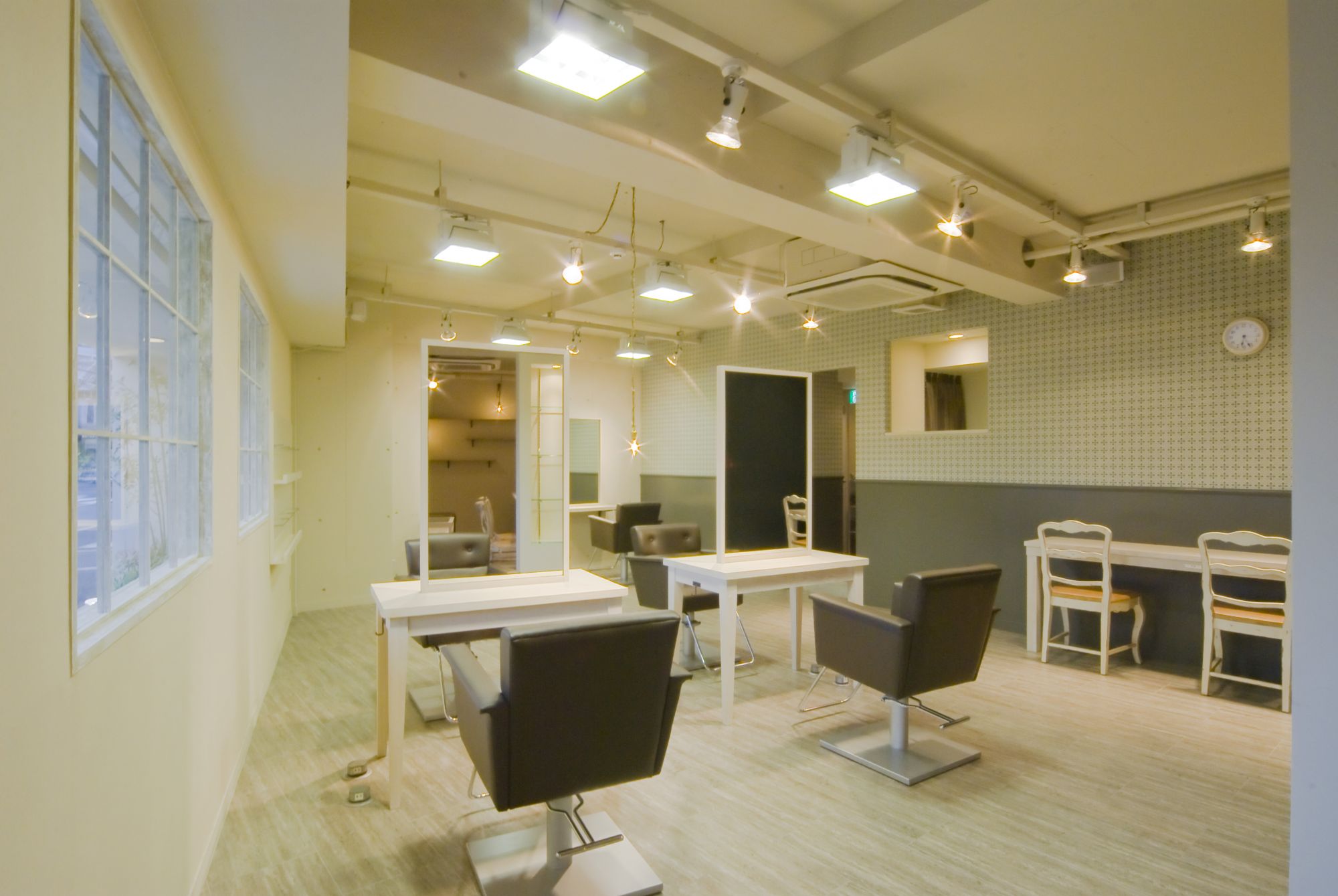 【山田】≪完全週休2日制・社会保険完備・平均退社20時以内≫目指すは美容師の地位向上!プライベートも大切にできる、待遇面がしっかりしたオシャレサロンCanage(カナージュ)からスタイリスト(美容師)の求人☆★