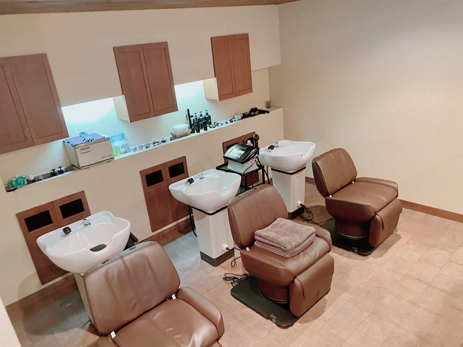 【志都美】独立前にシミュレーションがしたい方や自身の店舗を持たずに独立したい方は必見！月極で借りられるシェアサロン「POOL（プール）」からスタイリスト（美容師）の求人★☆