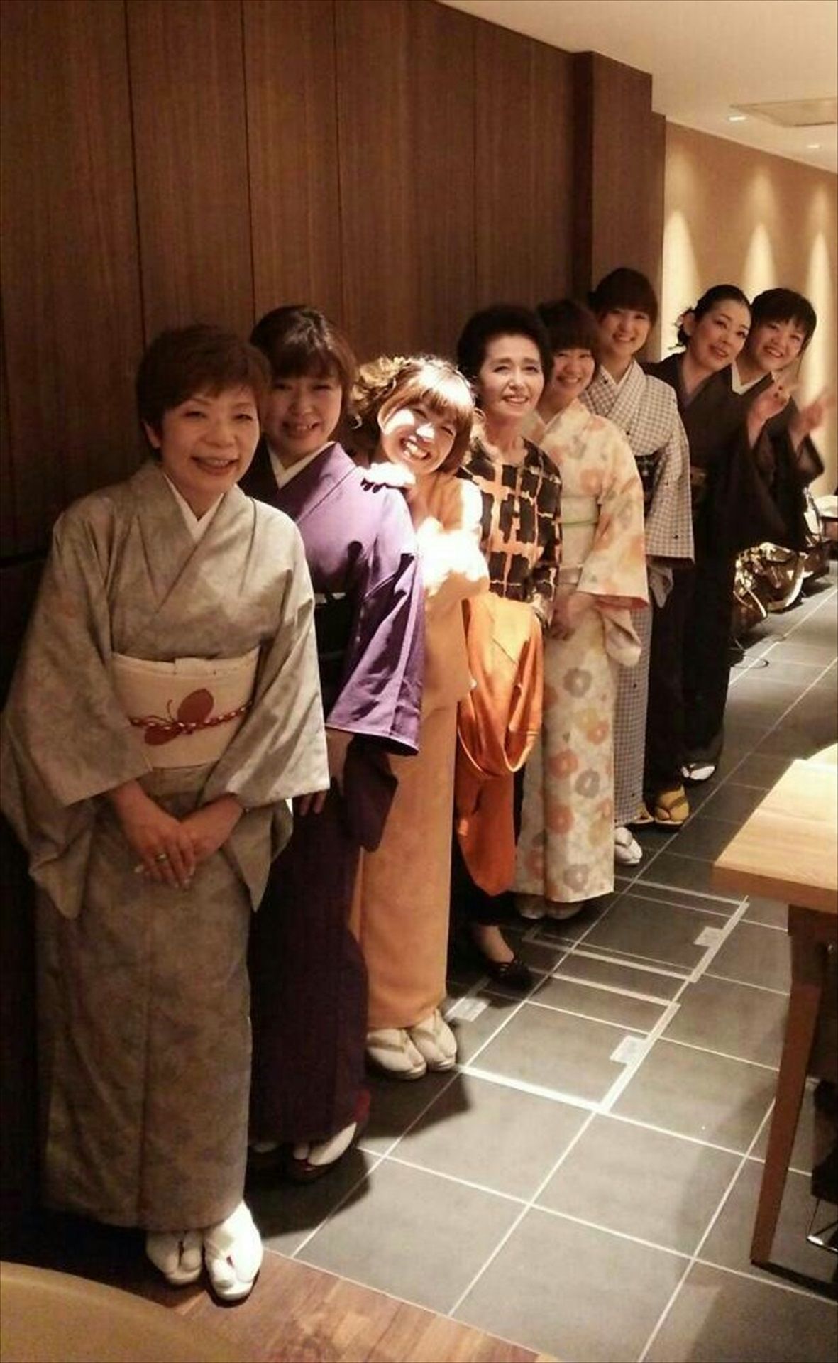 【京都市役所前】≪社会保険完備!有給休暇あり!平均退社17時台≫ブライダルや着付けなど、幅広いジャンルで活躍できるサロン!プライベートも大切にしながら働いていける「市田美容室(イチダビヨウシツ)」からアシスタント(美容室)の求人☆★☆