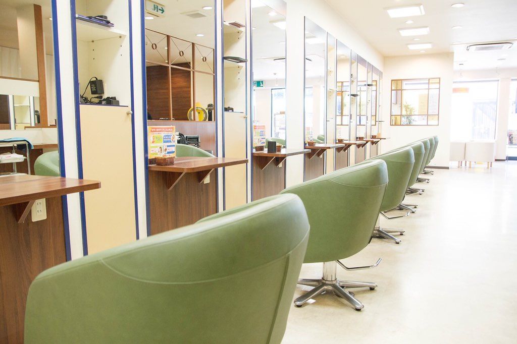 【北加賀屋】≪技術売上の42％還元＋指名料全額バック≫一人一人のライフスタイルに合わせた勤務が可能♪マンツーマンでお客様にしっかり施術出来ますよ★スタッフ同士も仲が良く、アットホームなサロン“LiL’ 住之江店（リルスミノエテン）”からスタイリスト（美容師）の求人★☆