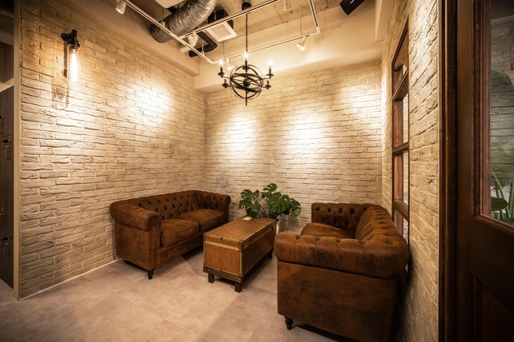 【博多駅前】≪完全自由出勤制度≫≪社会保険完備≫≪完全マンツーマン≫トリートメント&スパが大人気の髪質改善特化型サロン！「CLUTCH 博多（クラッチハカタ）」からスタイリスト（美容師）の求人☆★