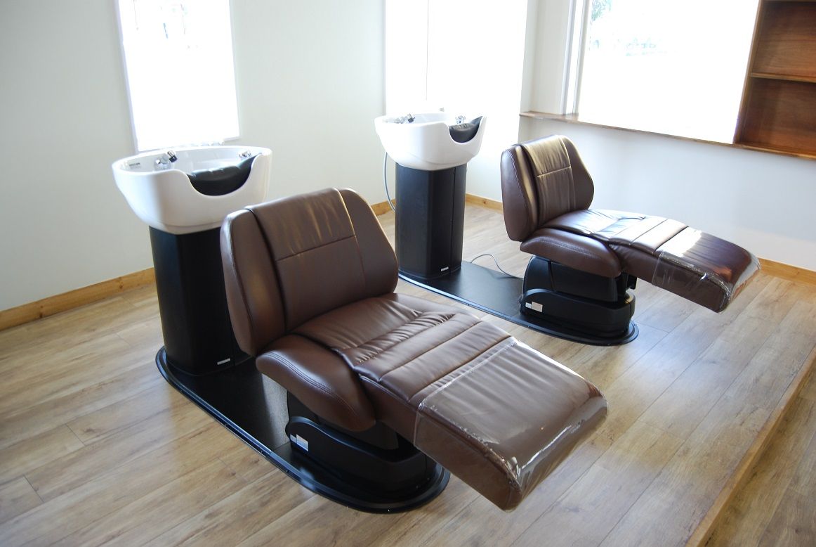 【田富】≪社会保険完備・子育て中の方も大歓迎・第3日曜日が定休・マツエクが学べる≫ライフスタイルに合わせた働き方ができる地域密着型ヘアサロン「NATURA（ナチュラ）」からアシスタント（美容師）の求人☆★☆