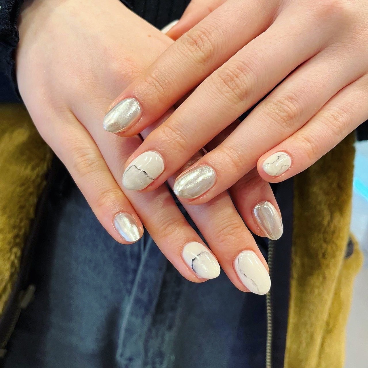 【なんば】≪社会保険完備≫≪講師にもなれる環境≫≪福利厚生充実で安心して働ける環境≫今までの経験を活かしながら技術力向上も叶う！「ANDRUCHE なんばパークス店（アンドルーチェナンバパークステン）」からネイリスト（ネイル）の求人☆☆