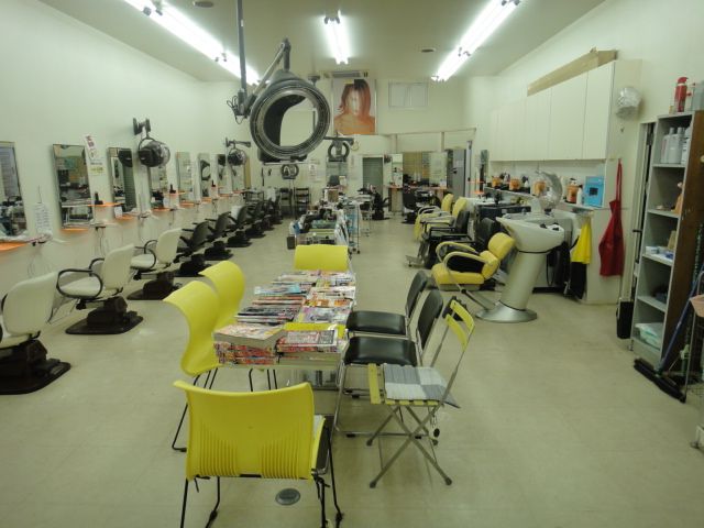 【JR四条畷駅】≪平均退社19時台≫ガチガチの決まりがなく、働きやすい地域密着サロンADO（エーディーオー）チームワークを大切に、お客様とは近い距離で関わっていきます！スタイリスト（美容師）の求人☆★