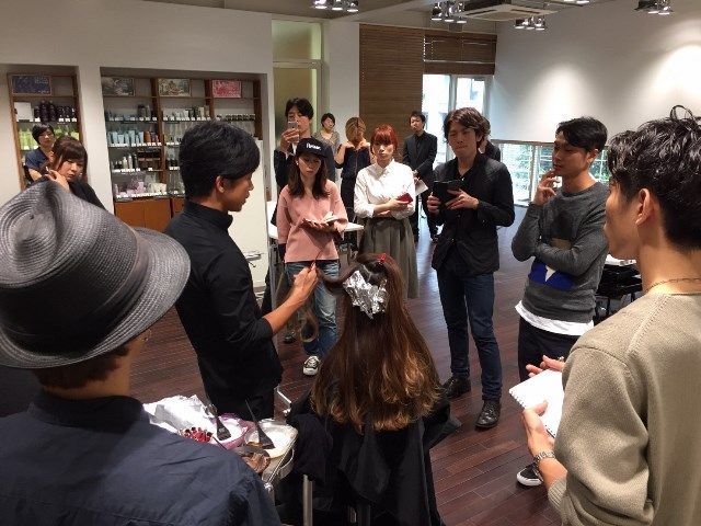 【六本木】≪社会保険完備≫≪月8〜10日休み≫≪マンツーマンレッスン≫≪産休・育休制度あり≫など福利厚生も充実★一人一人に合わせた働き方が出来る♪カラーに特化している「montblan criket（モンブランクリケット）」からアシスタント（美容師）の求人★☆