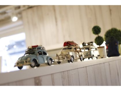 【アメ村】 月給30万円以上も可能  売上25％還元  社会保険完備  自由出勤シフト制  パートOK 西宮に出店予定！自宅のようなプライベート感あるヘアサロン！小規模でお客様との距離が近い環境なので大型店には無い良さが詰まっています☆お客様に喜んで頂けるサロンを目指します！mitchel（ミッチェル）からスタイリスト（美容師）の求人☆★☆