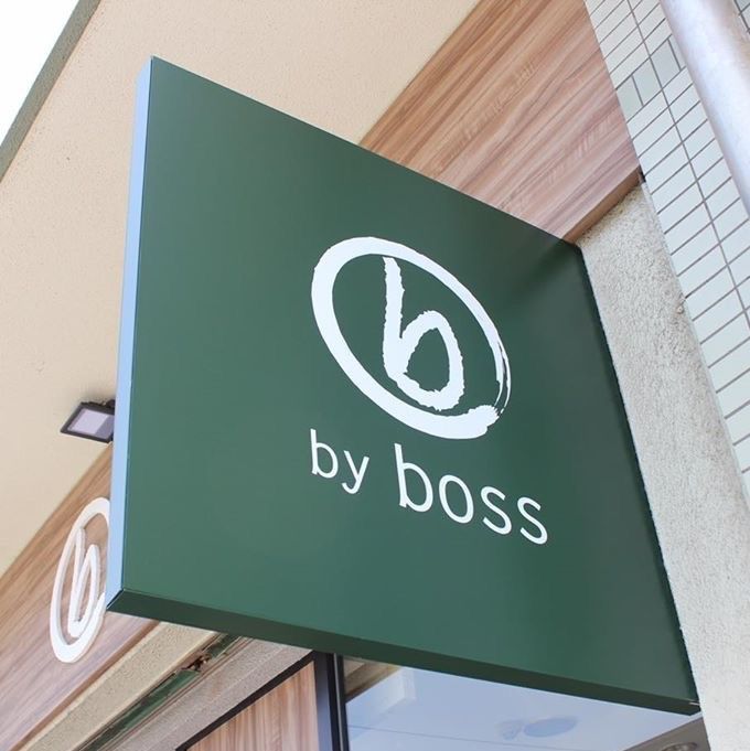 【和泉府中】 社会保険完備  月8日休み  早期デビュー可能 K2創業者『廣瀬健司さん』プロデュースの地域郊外型ヘアサロン☆サロン運営のノウハウを学ぶことができる環境です!b by boss(ビーバイボス)からアシスタント(美容師)の求人☆★