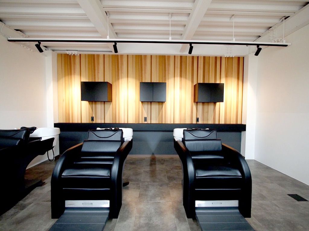 【南堀江】≪月給20万円〜≫≪最短1年デビュー≫営業中のレッスンもOK!!少人数制なのでマンツーマンで技術指導してもらえます!撮影にも力を入れているため、興味がある方にもオススメです◎souko.（ソウコ）からアシスタント（美容師）の求人☆★☆