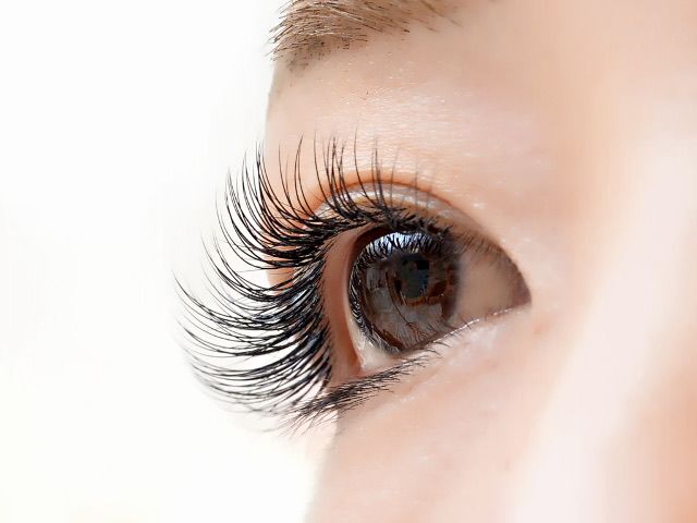 【南森町】人間関係◎実働8時間or実働10時間の選択制☆オーナーさんとの距離が近いアットホームなお店♪女性の働きやすい環境を目指しています！”share by R（シェアーバイアール）”からアイリスト（アイデザイナー・まつ毛エクステ）の求人☆☆