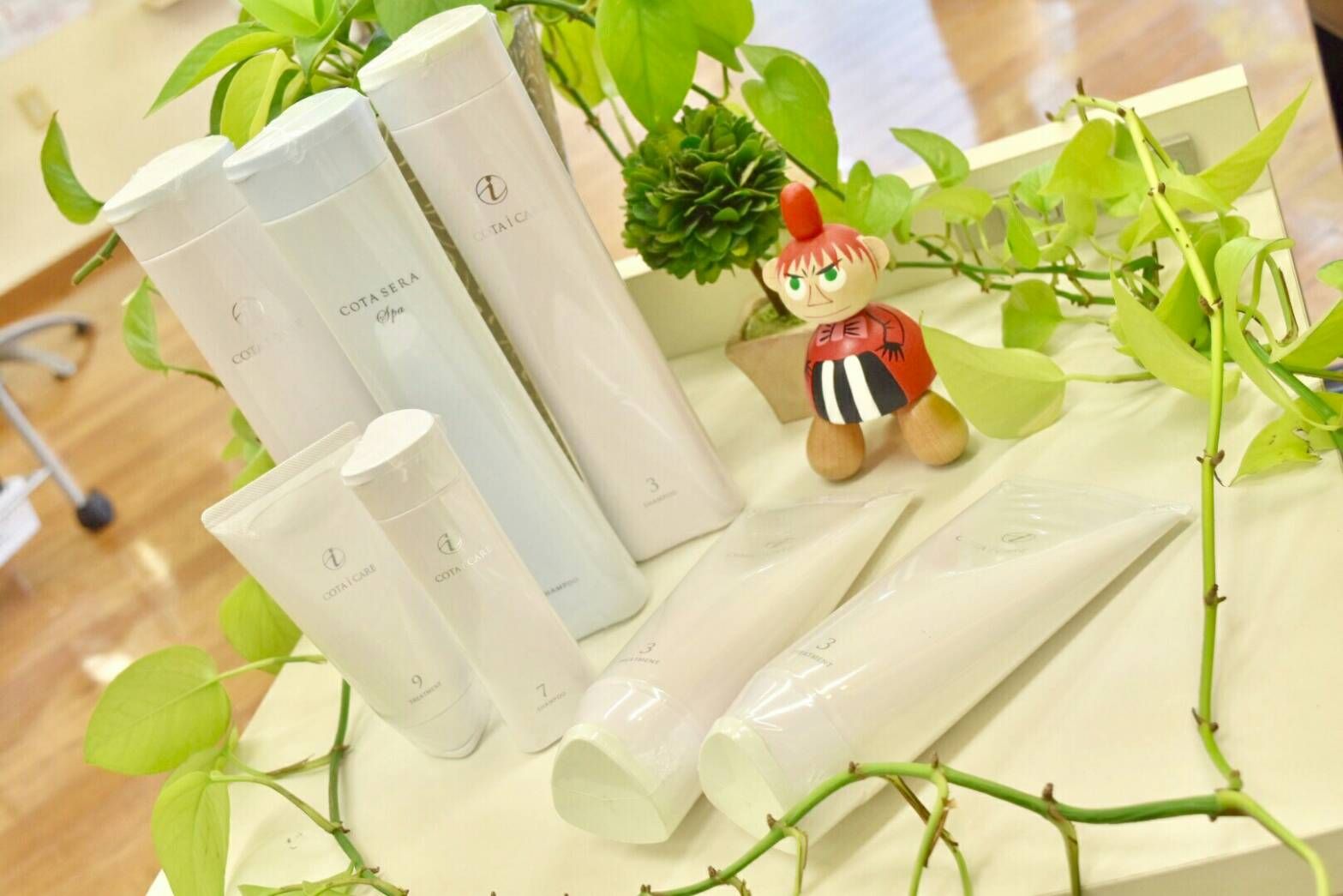 【近鉄八尾】早ければ18:30に退社可能！女性の多い職場なので、夜もそこまで遅くならずプライベートも充実させやすい環境！幅広い客層のお客様から支持されるHair make plejour（ヘアメイクプレジュール）からスタイリスト（美容師）の求人☆★☆