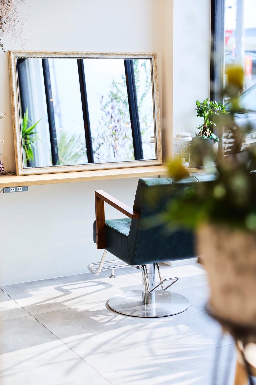 【飾磨】≪社会保険完備≫≪完全週休2日制≫≪営業中のレッスンOK≫働きやすい環境盛りだくさんのアットホームサロン!売れるスタイリストになるためにしっかりとカリキュラムがあるので安心して学んでいけますよ!スパニストも大歓迎「glad NATURAL(グラッドナチュラル)」アシスタント・スパニスト(美容師)の求人☆★☆