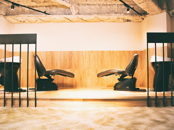 【京阪枚方市駅】≪月8,9日休み≫≪社会保険完備≫≪19時台に退社可能≫20代のお客様を中心に人気のサロン！個性を生かしながらしっかりとキャリアアップしていける環境があります◎Oto（オト）からアシスタント（美容師）の求人☆★☆