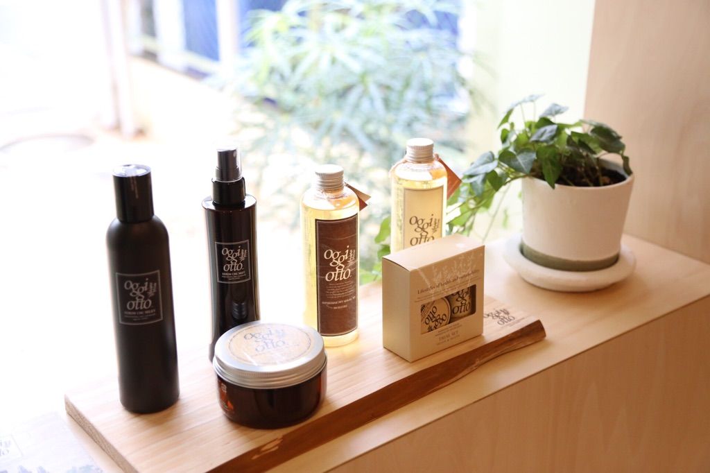 【JR堺市駅】≪未経験・通信生・新卒生OK≫≪月7,8日休み≫≪営業中レッスンOK≫少人数制サロンなのでレッスンはスタッフさんのペースに合わせていつでも見てもらえる環境!!お客様との距離が近いプライベートサロン「fossette(フォセット)」からアシスタント(美容師)の求人☆★☆