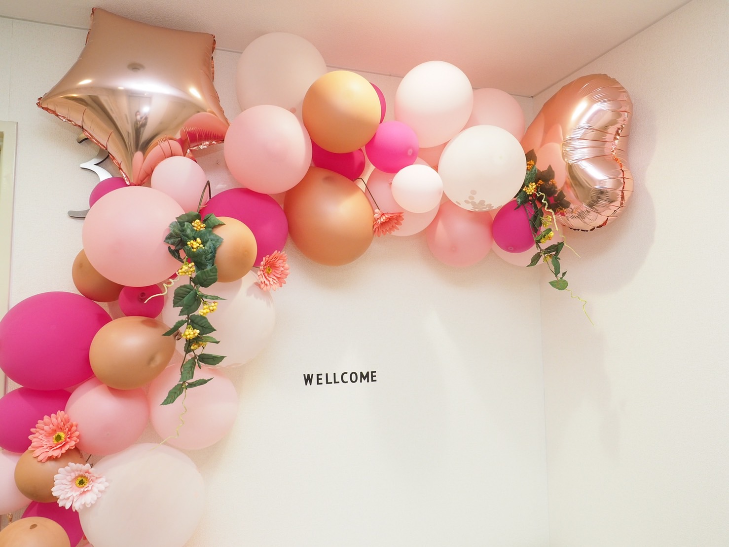 【京橋】某有名雑誌に掲載！！≪時給1300円～≫≪指名料全額バック≫≪駅チカ≫ホワイトニング・アイラッシュ・フェイシャルエステのトータルビューティーサロン！！アットホームさが魅力的なサロンで主婦さんもOK！「glitter（グリッター）」からアイリスト（まつげエクステ・まつげパーマ）の求人★☆★