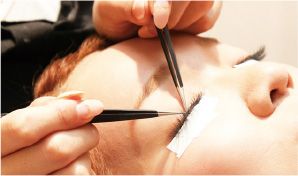 【くみの木】≪経験者の募集≫≪完全週休2日制≫≪社会保険完備≫美容室に併設のアイラッシュサロンとして大人気！美容師との兼任も可能です！スタッフを大切にし、将来を一緒に考えてくれる会社です！「Beauty Eye 茱萸木店（ビューティーアイクミノキテン）」からアイリスト（アイラッシュ・まつ毛エクステ）の求人★☆★