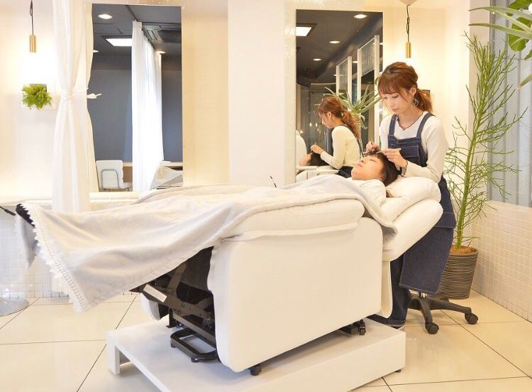 【阪急高槻市駅】入客した分、しっかり還元！選べる勤務形態で、自分に合った働き方が可能です！経験の浅い方もしっかり指導しますので、安心してくださいね。「eyelash plan（アイラッシュプラン）」からアイリスト（まつげエクステ・まつげパーマ・アイブロウ）の求人★☆★