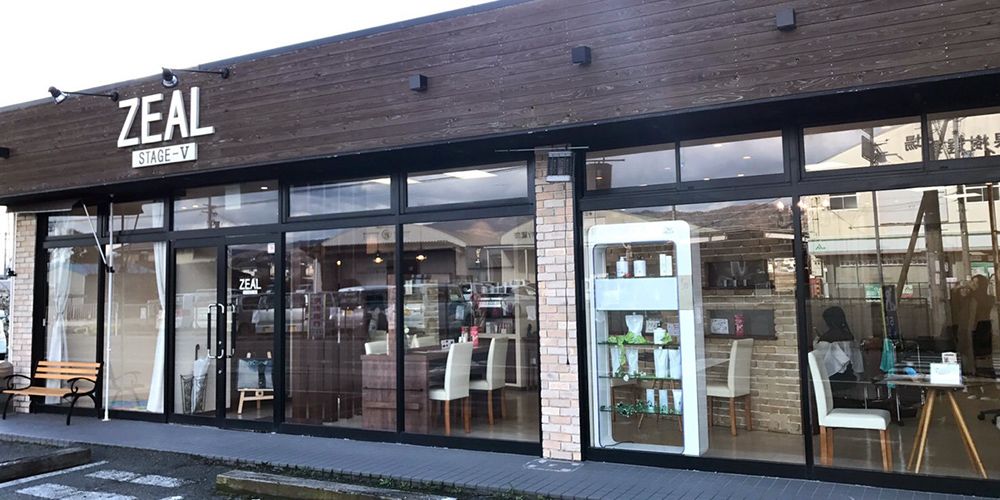 【岩出市曽屋】≪日曜休みあり≫≪社会保険完備≫何より“スタッフ”を大切にして、一人ひとりの夢を全力でサポートしてくれます！幅広い経験を積める和歌山の人気サロン「ZEAL STAGE-5（ジールステージファイブ）」からアシスタント（美容師）の求人☆★☆