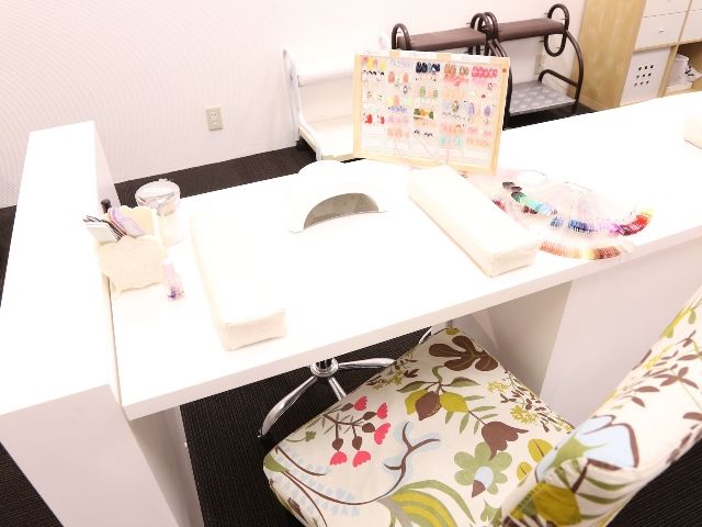 【草津】実働8時間☆社会保険完備☆早番は19時退勤☆女性が長く活躍できる会社です♪「KIREI (キレイ )」からネイリスト(ネイル)の求人★☆★