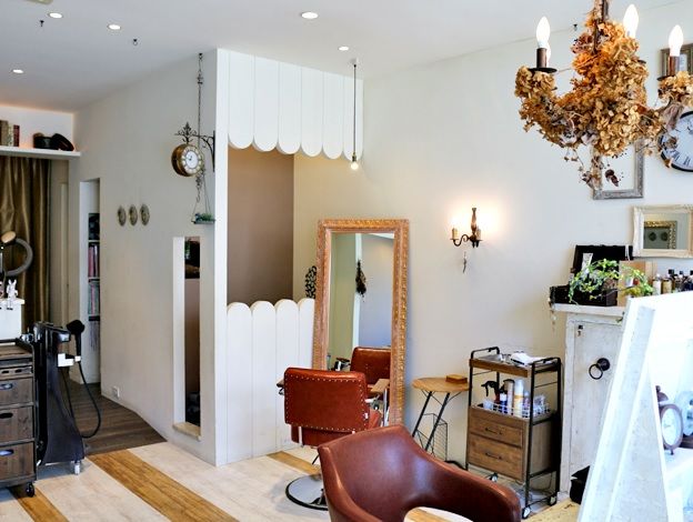 【西鉄久留米】≪住宅手当あり・社会保険完備・月休8日・アシスタントさんも歩合あり・着付けが学べる≫レッスンはマンツーマンで見てもらえる環境!できるようになった技術から入客して経験を積めるので成長も早い!幅広い年代のお客様へ癒しの空間をご提供するアットホームサロン「girouette(ジルエット)」からアシスタント(美容師)の求人☆★☆