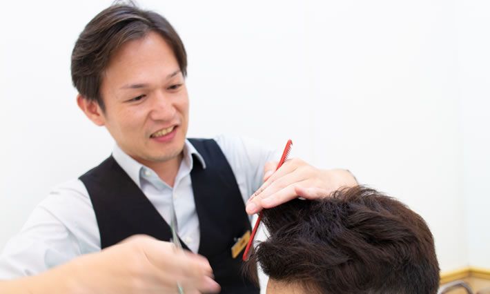 【西宮北口】≪正社員・業務委託選択制≫≪月給30万円以上可能≫≪実働8時間の変形労働制≫≪社会保険完備≫しっかりお客様に向き合える！「おもてなし」の精神でお客様を感動させる。ビジネス世代に愛される「ネクサス 西宮北口店（ネクサスニシノミヤキタグチテン）」から理容師（理容室）の求人☆★