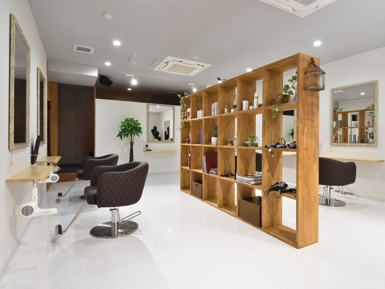 【瀬田】指名50％／フリー40％の完全歩合制!掛け持ち無しの完全マンツーマンでお客様と関われます！単価が良いのも魅力!Hair art EAZE 瀬田店（ヘアアートイーズセタテン）からスタイリスト（美容師）の求人★☆