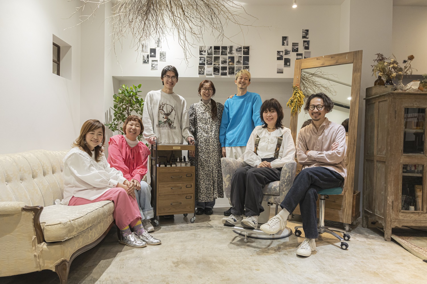 【竜田川】≪社会保険完備＆日曜日定休あり≫カラーに強くなりたい方必見！！「働くときはしっかり働く！休むときはしっかり休む！」を徹底しています！ゆったりした時間が流れるアンティーク系お洒落サロン「Loca（ロカ）」からアシスタント（美容師）の求人☆★☆