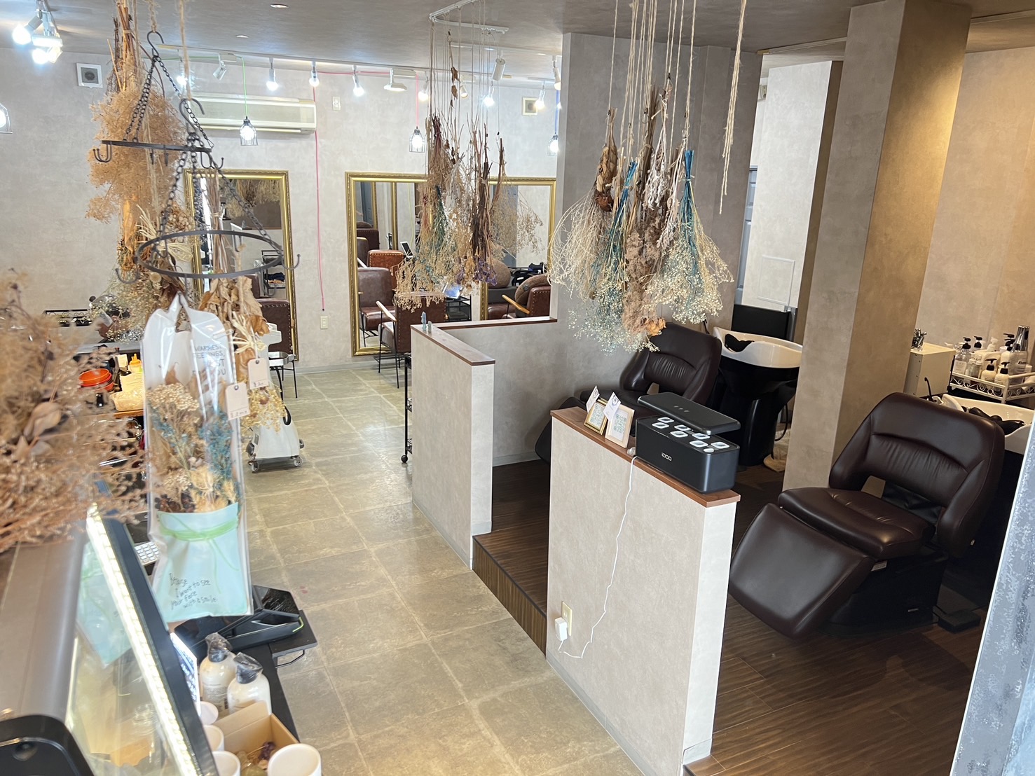 【三国】≪営業中レッスンOK≫≪社会保険完備≫≪完全週休2日制≫レッスン残業はほとんどないため、予約に応じて17時退勤もあり!2年でデビューを目指せる少人数サロン「orso hair(オルソーヘアー)」からアシスタント(美容師)の求人☆★