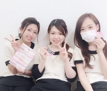 【南森町】アクセス良好!!!人間関係も良くのびのび働きやすい環境★店内はティファニーブルーのおしゃれでかわいい空間が魅力的♪プライベートとお仕事の両立で楽しくサロンワークArk nail&eyebeauty（アークネイルアンドアイビューティー）からネイリスト（ネイル）の求人★☆★