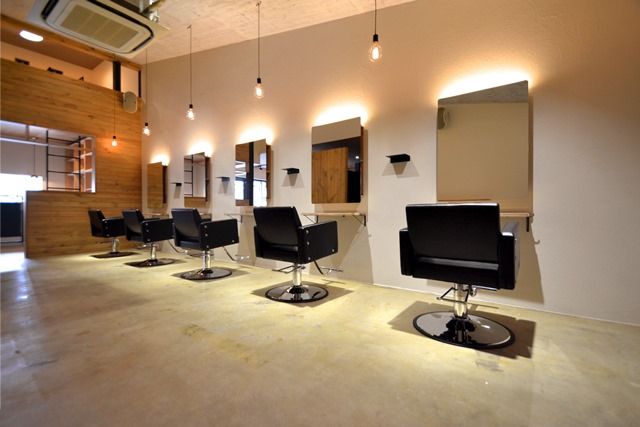 【松ノ浜】≪月8日休み≫≪社会保険完備≫エリアで口コミトップクラスの人気サロン！10代〜40代のオシャレに敏感な女性が来店されています！他店には負けない確かな技術が身につく！「bros.THE HAIR（ブロスザヘアー）」からアシスタント（美容師）の求人☆★☆