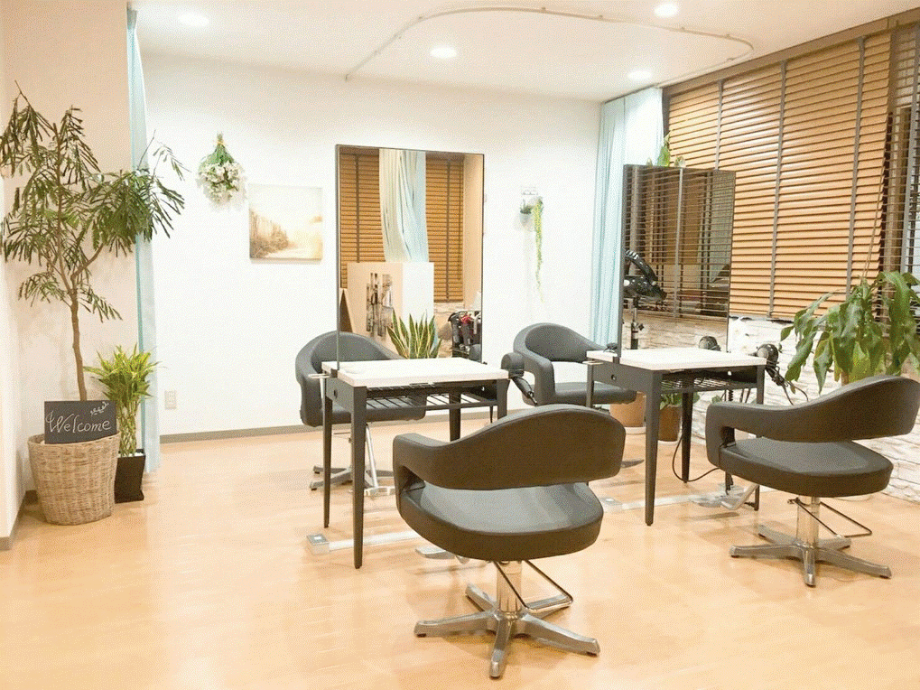 【本城】≪完全週休2日制・社会保険完備・小規模サロン≫一人ひとりのお客様としっかり関わることができます！お客様の服装・メイクなどから本当に似合うスタイルを見つけ出しましょう！お客様へ癒しの空間をご提供するアットホームサロン「hair salon blanco（ヘアーサロンブランコ）」からスタイリスト（美容師）の求人☆☆