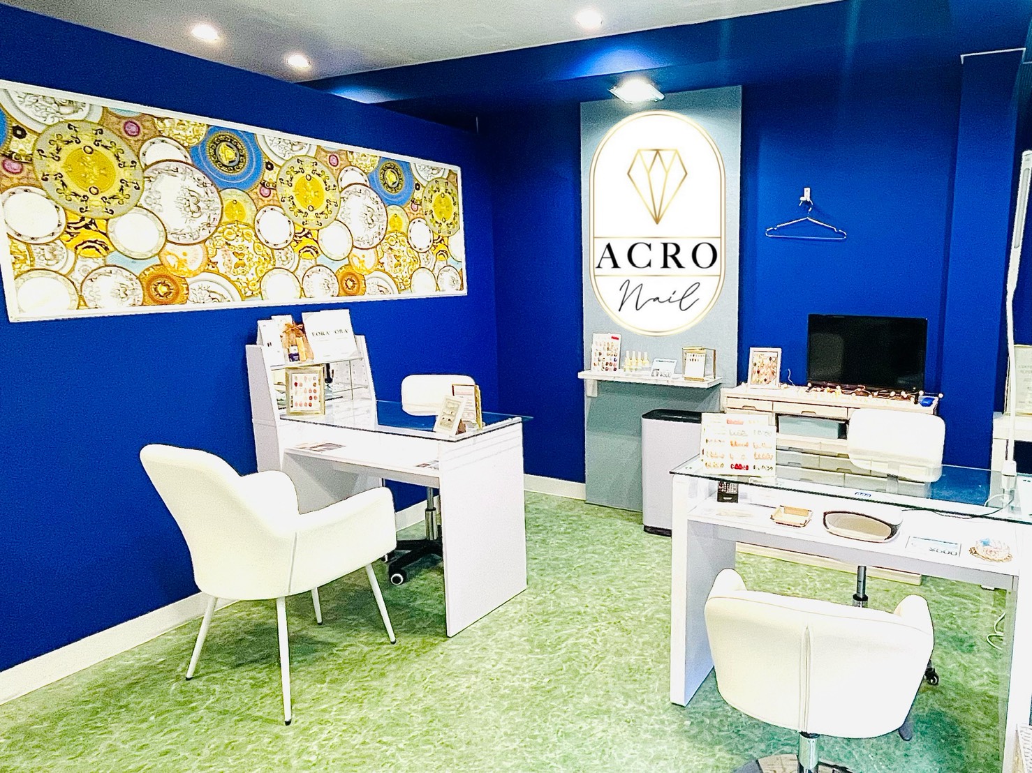 【豊中】≪社会保険完備≫≪20時までに退勤可能≫オフィス向けのシンプルデザインが人気のためOL女性のリピーター多数！ネイルアイを取り扱うトータルビューティーサロン「ACRO eye total beauty 豊中（アクロアイトータルビューティートヨナカ）」からネイリスト（ネイル）の求人★☆★