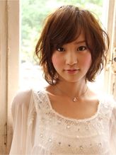 【南森町】■完全週休2日制・社会保険完備・有給休暇あり■2交代制で勤務時間を短縮！身体への負担も少なくプライベートも大切にできます★ファミリーに愛されるnourish（ノリッシュ）からアシスタント（美容師）の求人☆★☆