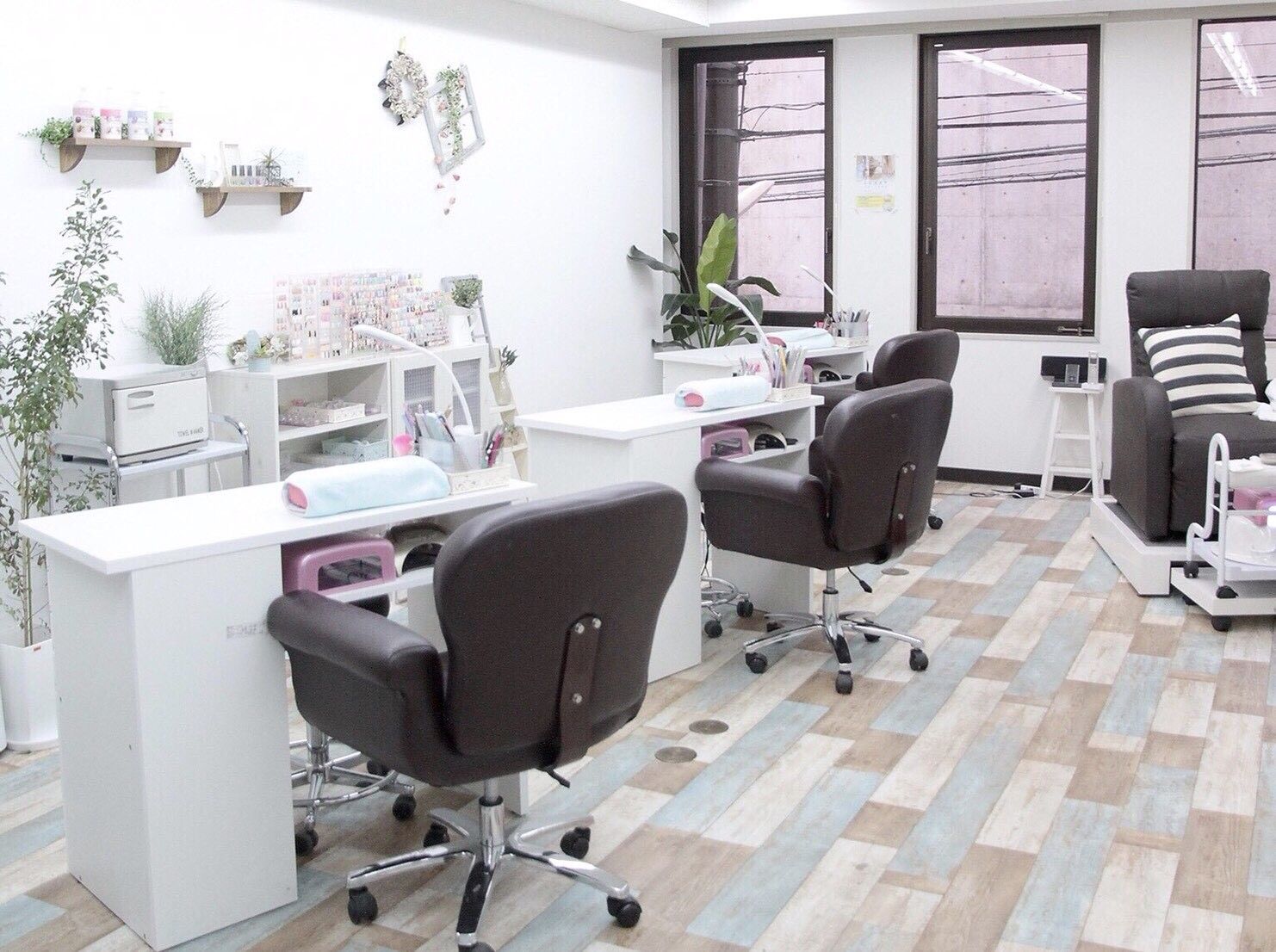 【三ノ宮】≪20時までに退勤可能≫≪リピート率が高い≫≪フレキシブルに働ける≫自分のライフスタイルに合わせた働き方ができます！技術推しのサロンなので、リピーターが多いのも魅力です「Bella Stella（ベラステラ）」からネイリスト（ネイルサロン）の求人★☆★