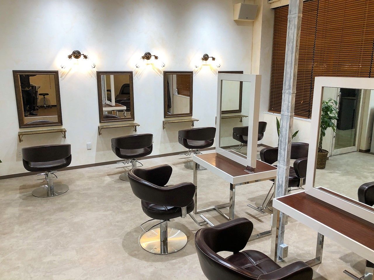 【大和八木】完全マンツーマンサロン★月30万以上も目指せます！指名売上が上がれば上がる程、還元率もUP！！しっかり休んで、しっかり稼げるCREAR（クレアール）からスタイリスト（美容師）の求人☆★