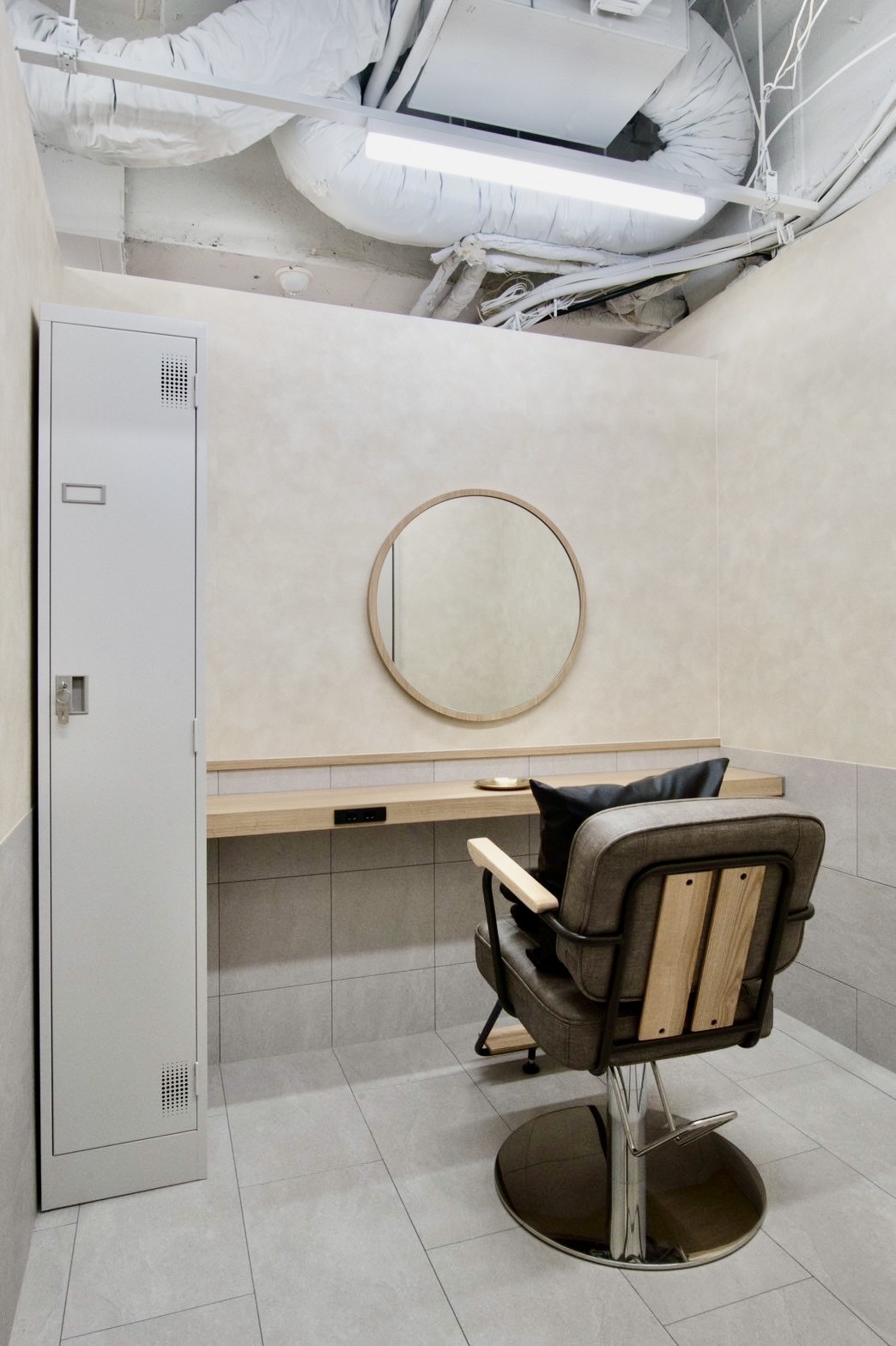 【天王寺】≪完全マンツーマン≫≪完全自由シフト≫≪平均単価1万円以上≫≪永久保障給あり≫ヘアケア・トリートメントに特化したヘアサロン！可愛さの中にも高級感のある店内！！勤務時間や休みなどご希望に合わせた働き方が可能です！「FRAME+spa&treatment 天王寺あべの店（フレームプラススパアンドトリートメント テンノウジアベノテン）」からスタイリスト（美容師）の求人☆★