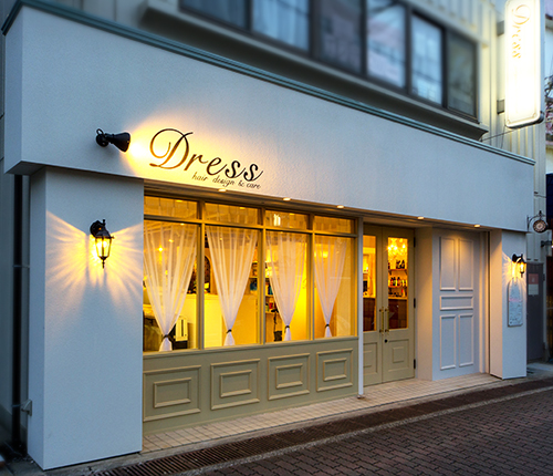 【泉佐野駅】≪パートアシスタント募集中≫オシャレでかわいい店内！幅広い客層の地域密着型ヘアサロンサロン「hair design&care DRESS（ヘアーデザインアンドケアドレス）」からアシスタント（美容師）の求人☆★☆