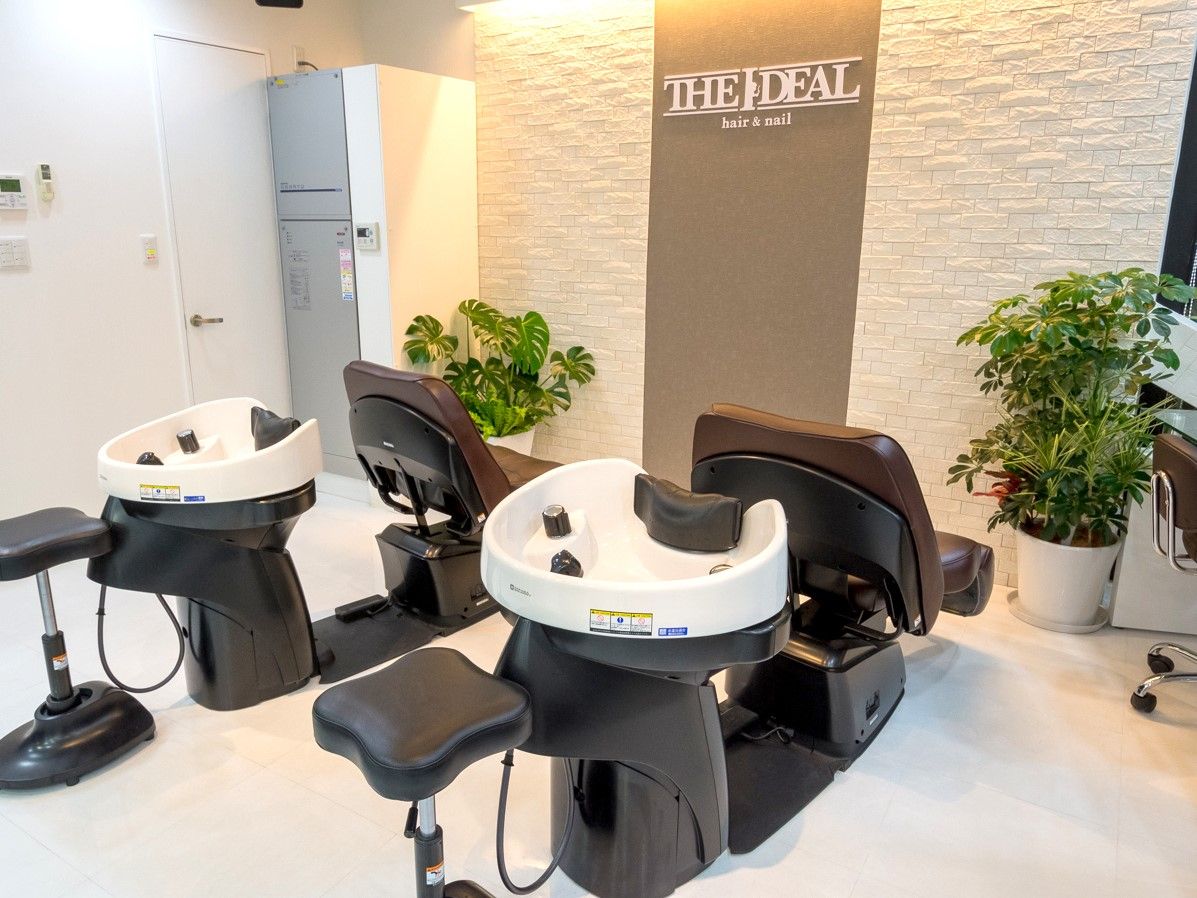 【鎌ヶ谷駅】≪社会保険完備≫≪土日休みOK≫≪16時までの勤務OK≫勤務日数・勤務時間は自分で決めて働くことができます!たくさん働いてバリバリ稼ぎたい方にもオススメ!THE IDEAL(ザアイディール)からスタイリスト(美容師)の求人☆★