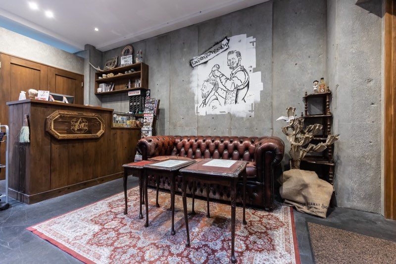 【草津駅】≪完全週休二日制≫≪実働8時間≫≪社会保険完備≫経験・スキルを最大限考慮し前職給与以上の保証もあり！ガチガチルールは一切なし！スタッフがのびのび働いていける環境作りに努めていきます！一緒にサロンを盛り上げていきましょう！「L.A BARBERSHOP（エルエーバーバーショップ）」からスタイリスト（美容師・理容師）の求人☆★