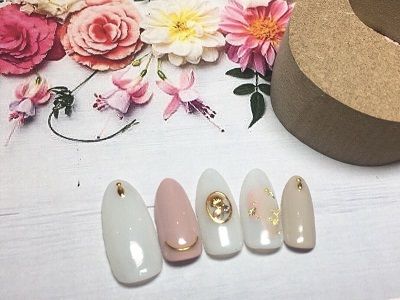 【心斎橋】経験者優遇!!!社会保険完備☆20:00迄☆実働8時間!!!ラグジュアリーで高級感溢れる店内が魅力的♪今までの経験を活かして高い技術力を提供Leggenda（レジェンダ）からネイリスト（ネイル）の求人★☆★