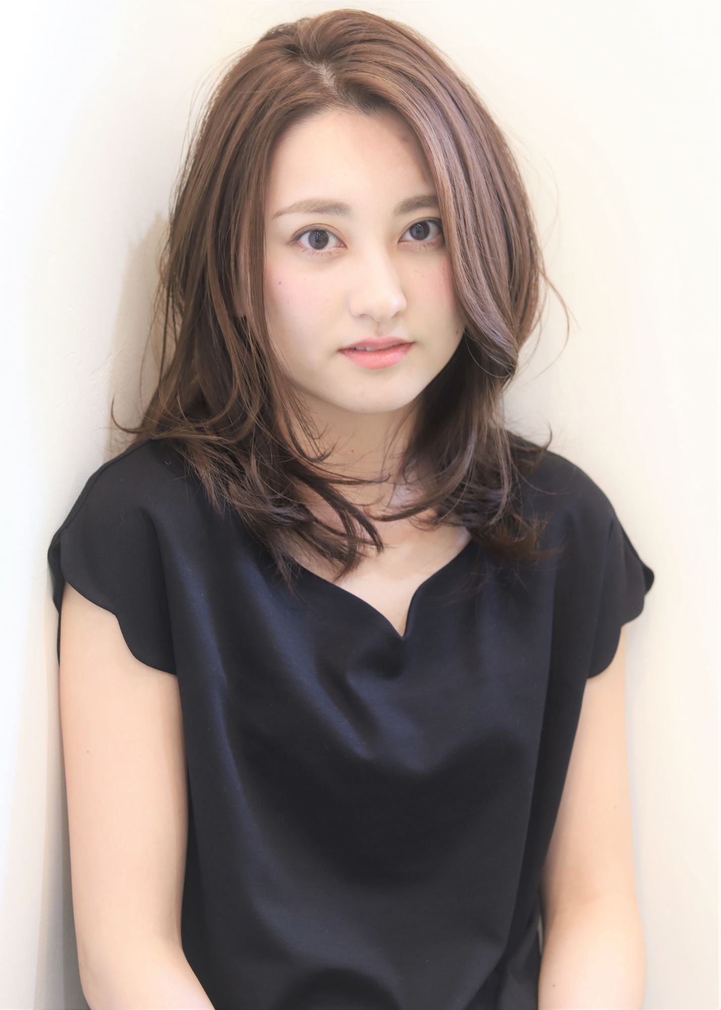 【大久保】≪完全週休2日≫≪社会保険完備≫≪有休休暇有り≫≪完全マンツーマン施術≫半個室のプライベートサロンで完全マンツーマン施術！ライフスタイルに合わせて勤務日数や時間を選択して働けます！働いた分だけお給料で還元される「Vinculo（ヴィンクロ）」からスタイリスト（美容師）の求人☆★