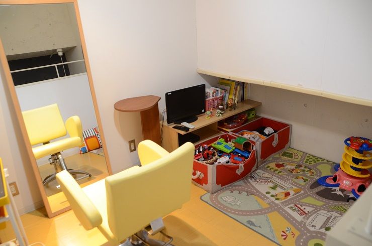 【摂津本山】≪社会保険完備≫≪完全週休2日制≫≪実働8時間≫レッスンがなければ20時までに退勤可能!時間をかけてじっくり学びたい方にピッタリの環境です!「COCOLOOP(ココループ)」からアシスタント(美容師)の求人☆★☆