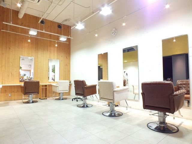 【摂津本山】≪社会保険完備≫≪完全週休2日制≫≪実働8時間≫レッスンがなければ20時までに退勤可能!時間をかけてじっくり学びたい方にピッタリの環境です!「COCOLOOP(ココループ)」からアシスタント(美容師)の求人☆★☆